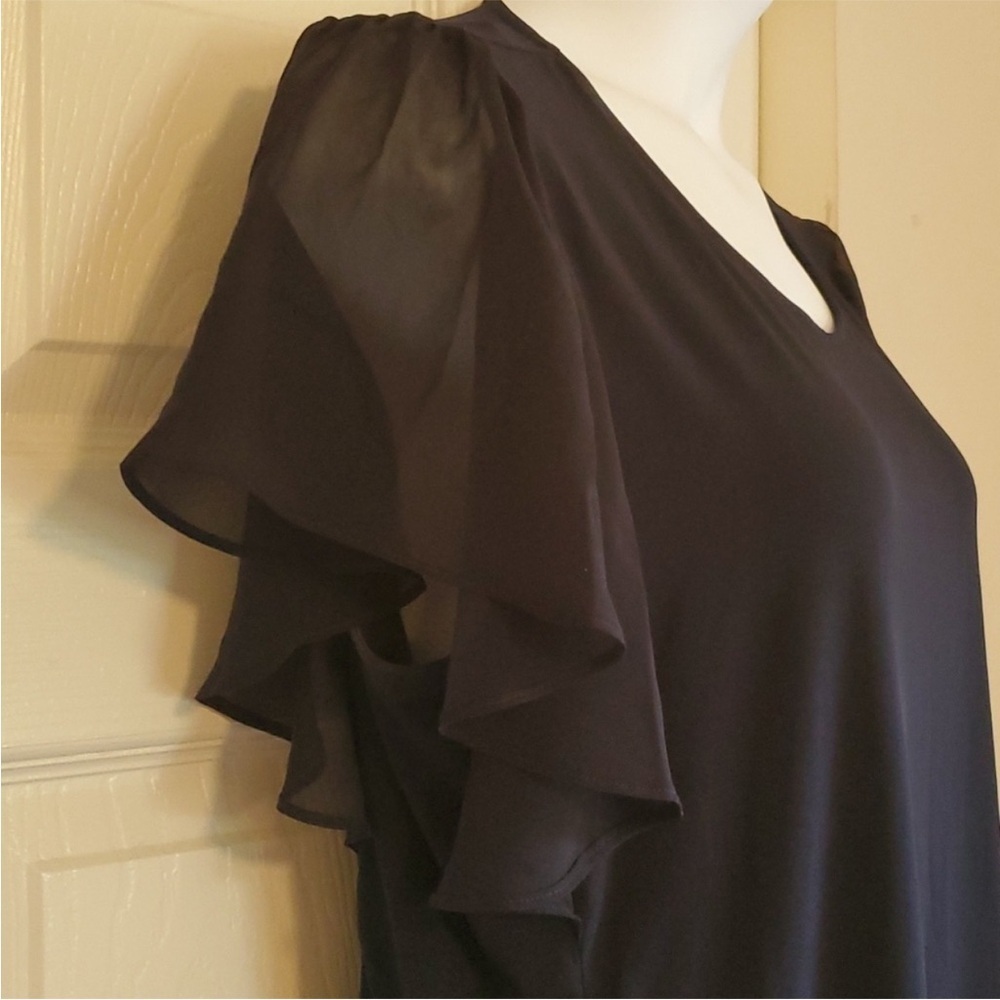 Calvin Klein Navy Blue top size XL with round neck and flutter sleeves - Picture 5 of 7